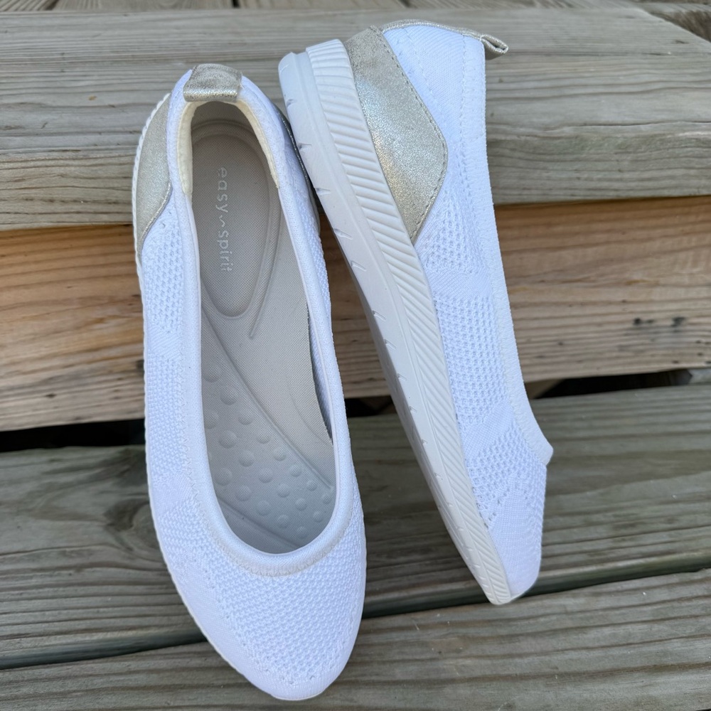 Easy Spirit White Flats Glitz Textile Upper Metallic Accents Slip On 9.5 W Wide